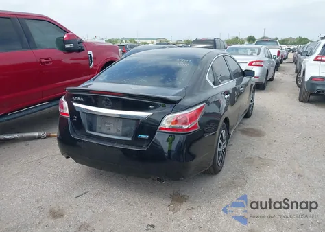 2015 Nissan Altima 2.5 S from USA, damaged, VIN 1N4AL3AP3FC203325
